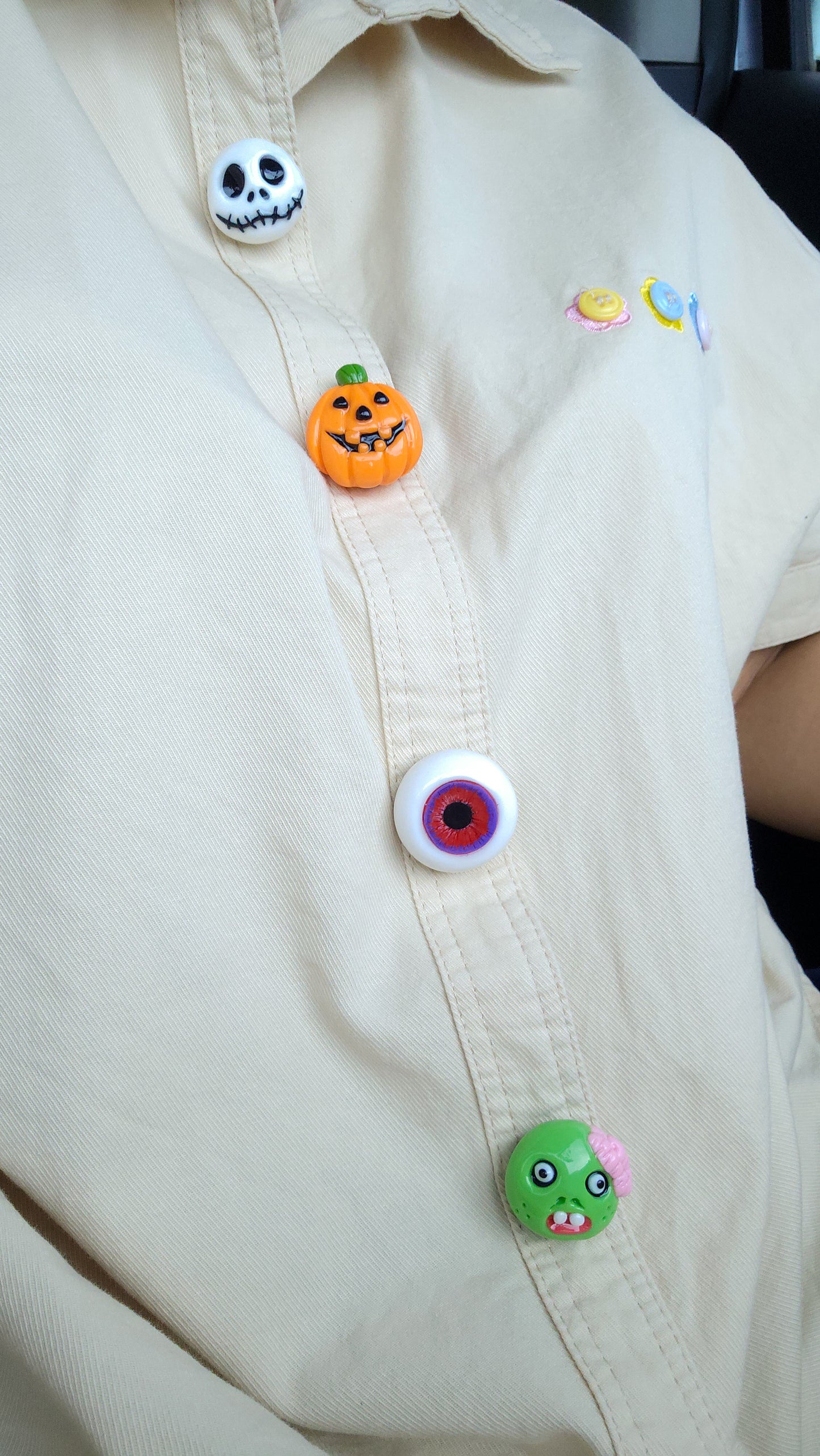 Button cover_Boo & Friends