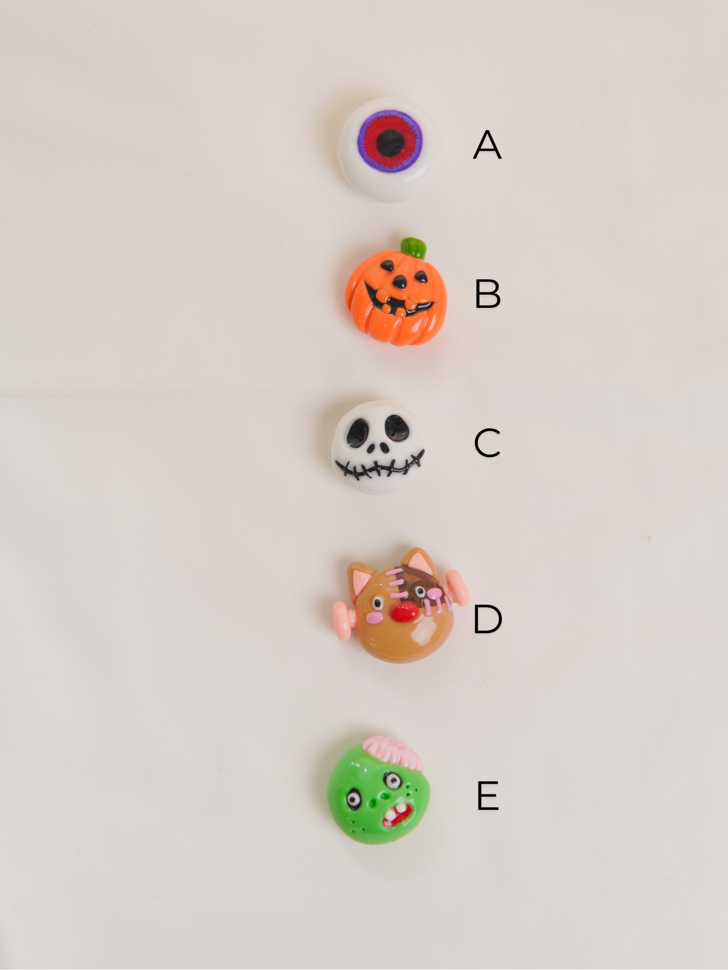 Button cover_Boo & Friends