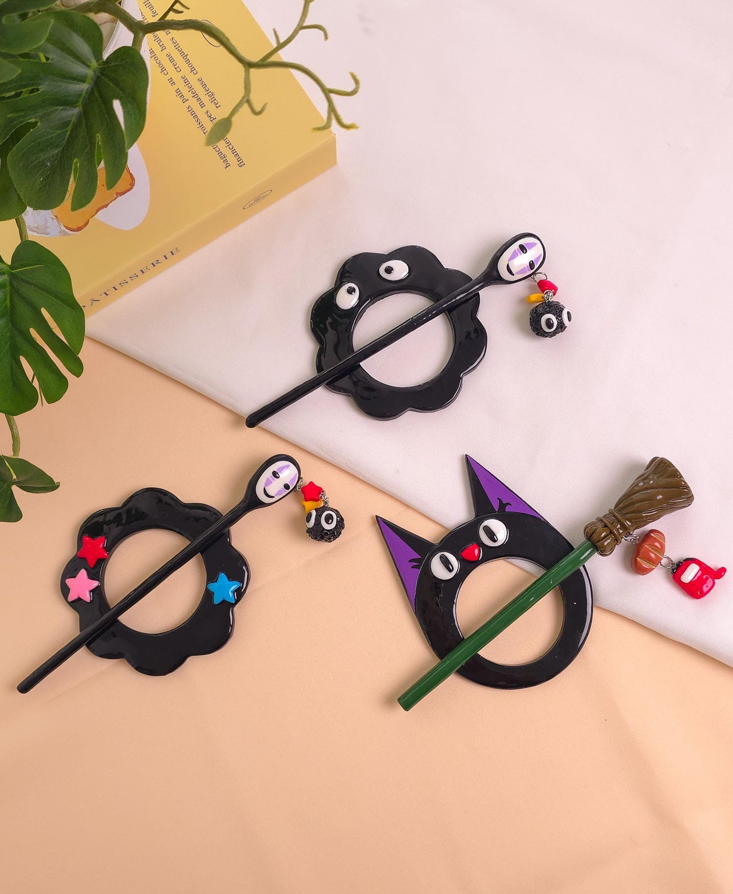 Black Cat Hair Clip – Witchy Bun Pin with Broom & Bread | Ghibli Cosplay Hair Accessory